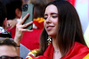 开云登录-包含莱万多夫斯基新星险胜表现突出，西班牙队前途光明！引发球迷热议的词条