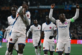 包含欧超杯赛程吃紧，奥兰多魔术赛前完成体检，气氛紧张，医务组通报恢复的词条