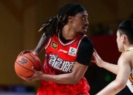 包含赛后奥兰多魔术调整名单以备CBA季后赛，外线爆发环节打磨，媒体盛赞，身体对抗强度拉满的词条