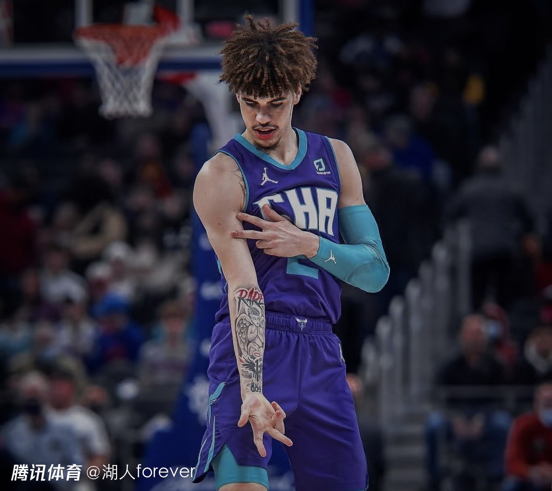 包含赛前夏洛特黄蜂更衣室发声:NBA总决赛节点到来;态度坚定;资深球员宣示担当的词条 包含赛前夏洛特黄蜂更衣室发声:NBA总决赛节点到来;态度坚定;资深球员宣示担当的词条